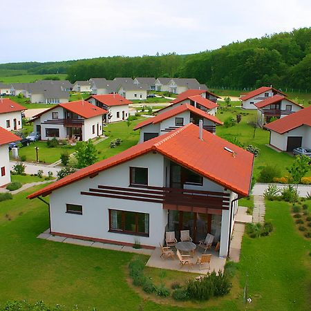 Villapark Vargesztes Ruang foto