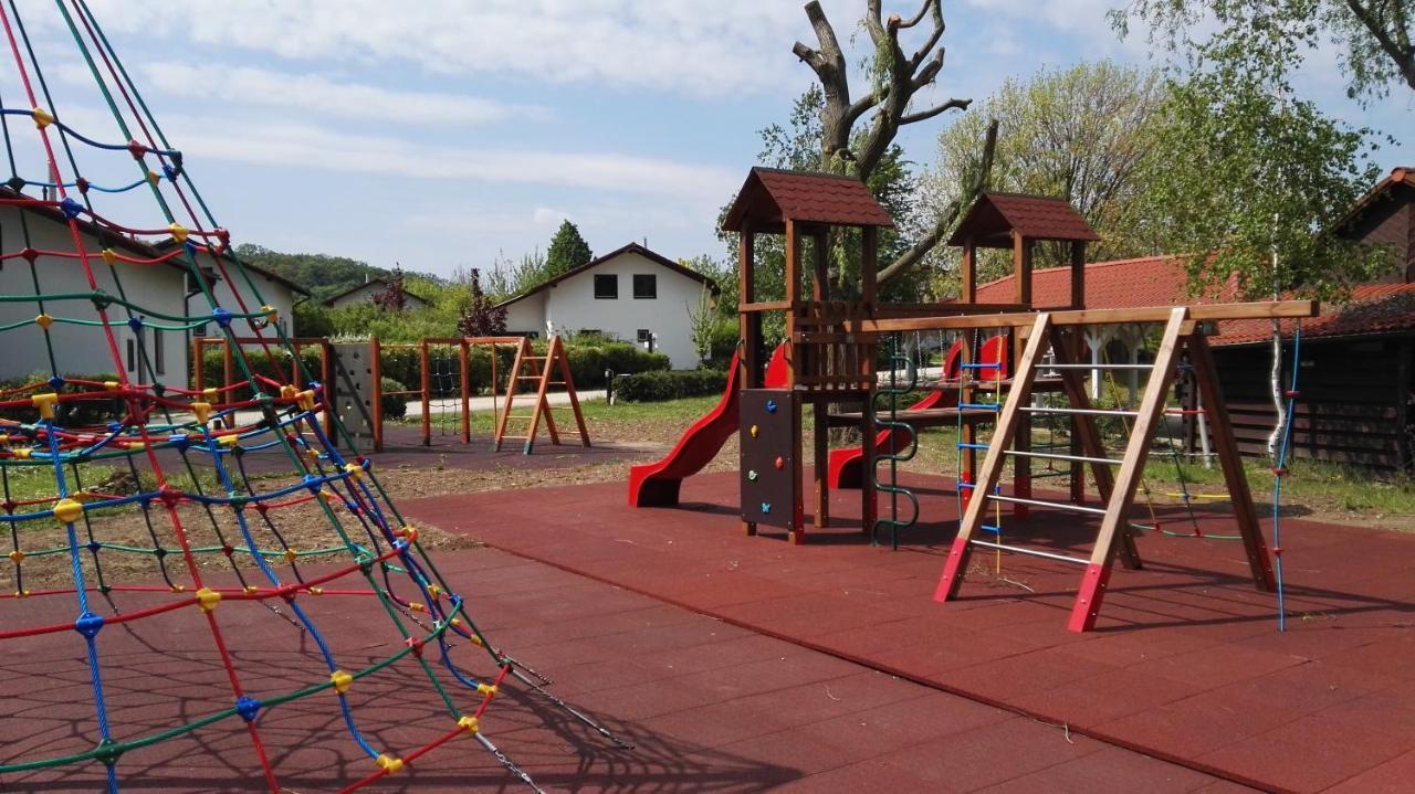 Villapark Vargesztes Bagian luar foto