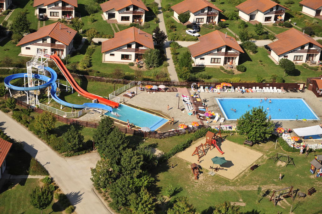 Villapark Vargesztes Bagian luar foto